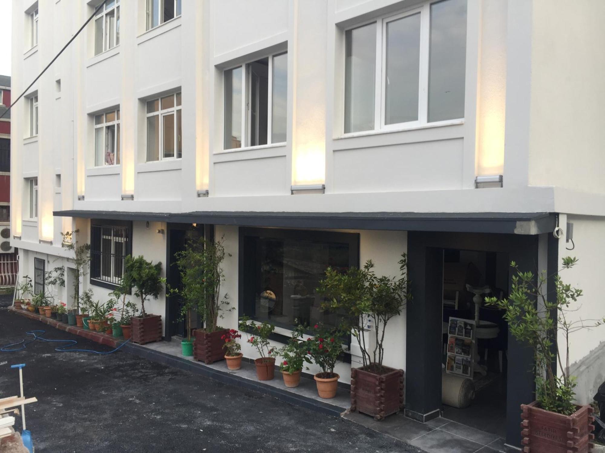 Spinel Hotel - Old City Istanbul Bagian luar foto